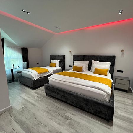 Breezy Hotel Valbone Eksteriør billede
