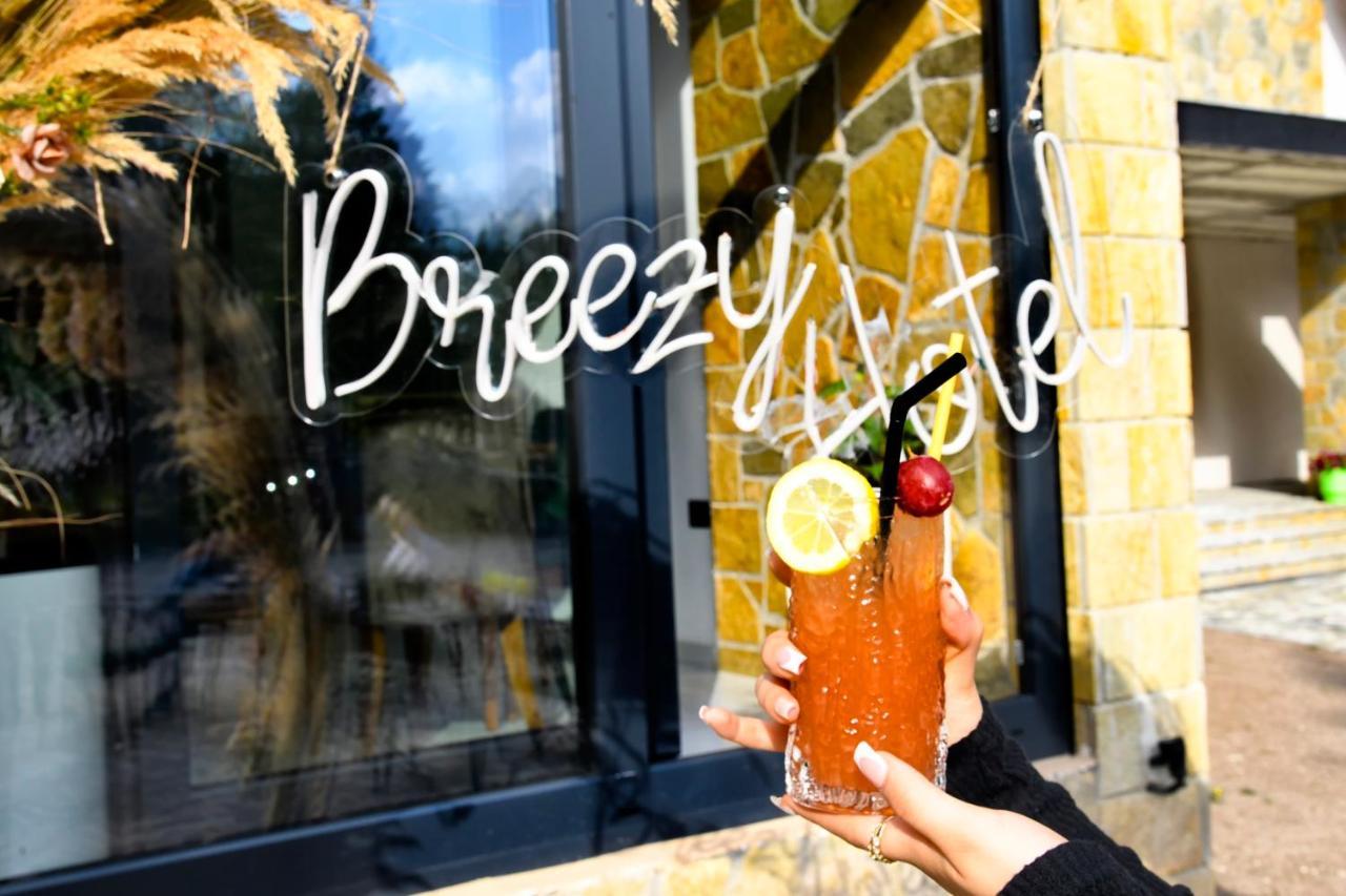 Breezy Hotel Valbone Eksteriør billede