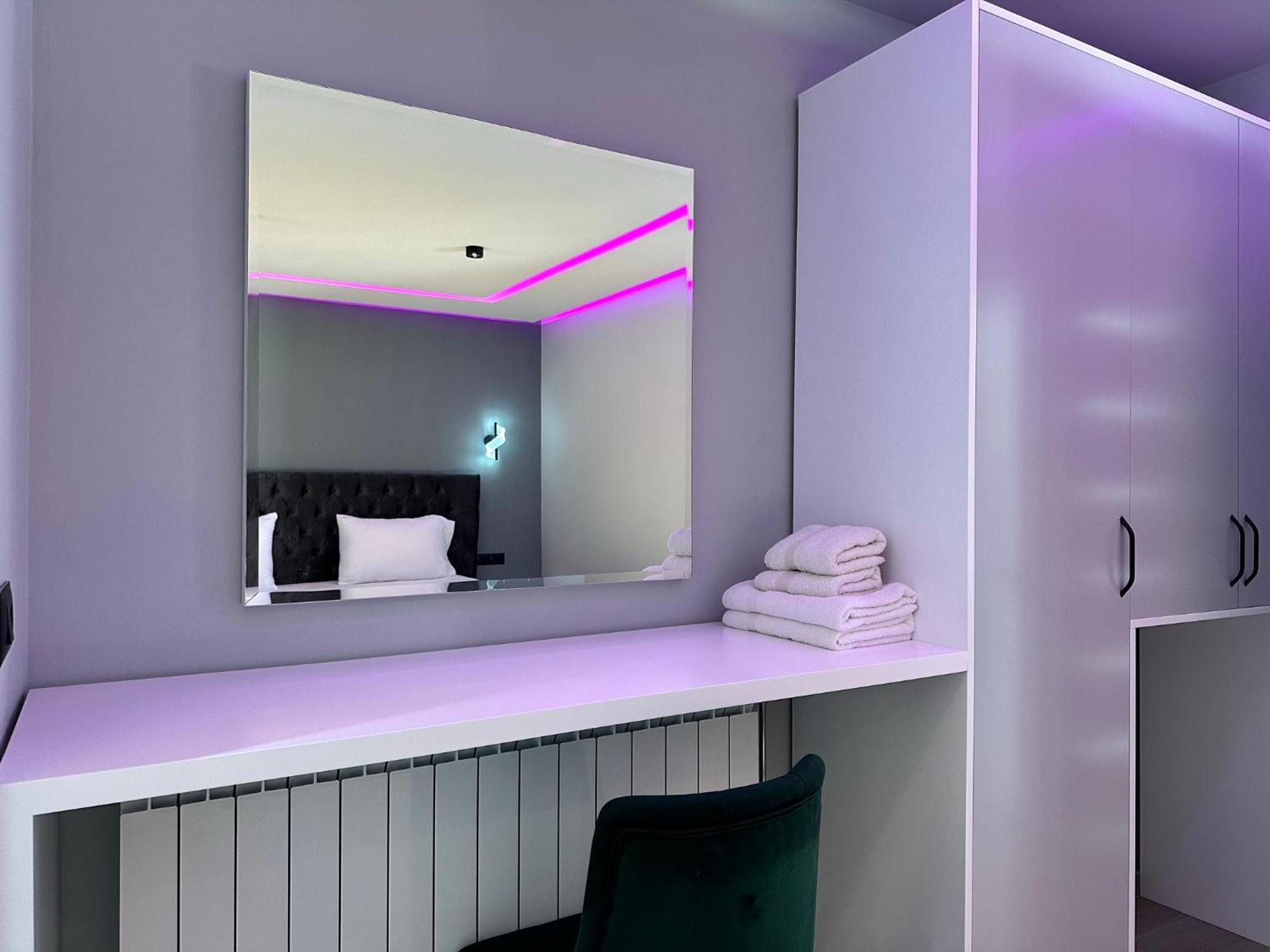 Breezy Hotel Valbone Eksteriør billede